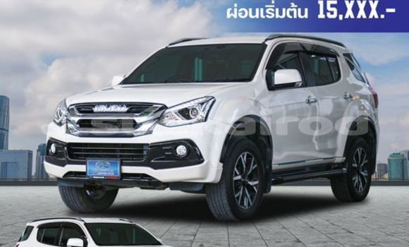 Buy Used Isuzu MU-X White Car in Bangkok in Bangkok