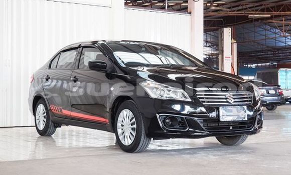 ซื้อ รถมือสอง Suzuki Ciaz สีดำ รถยนต์ ใน %{เมือง} ใน กรุงเทพมหานคร