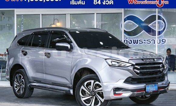 Buy Used Isuzu MU-X Silver Car in Bangkok in Bangkok