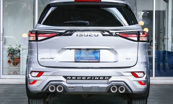 ซื้อ รถมือสอง Isuzu MU-X เงิน รถยนต์ ใน %{เมือง} ใน กรุงเทพมหานคร ซื้อ รถมือสอง Isuzu MU-X เงิน รถยนต์ ใน %{เมือง} ใน กรุงเทพมหานคร