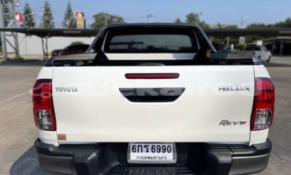 Buy Used Toyota Hiluxe Revo White Car in Bangkok in Bangkok Buy Used Toyota Hiluxe Revo White Car in Bangkok in Bangkok