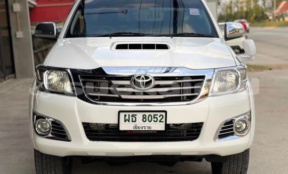 Buy Used Toyota Vigo White Car in Bangkok in Bangkok Buy Used Toyota Vigo White Car in Bangkok in Bangkok
