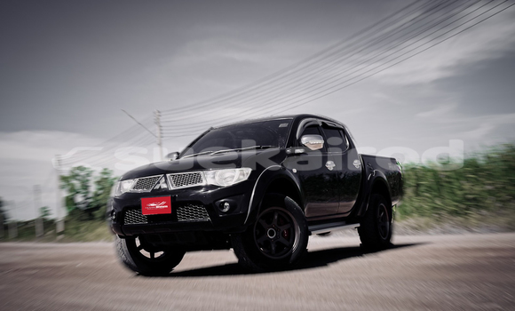 ซื้อ รถมือสอง Mitsubishi Triton สีดำ รถยนต์ ใน %{เมือง} ใน กรุงเทพมหานคร