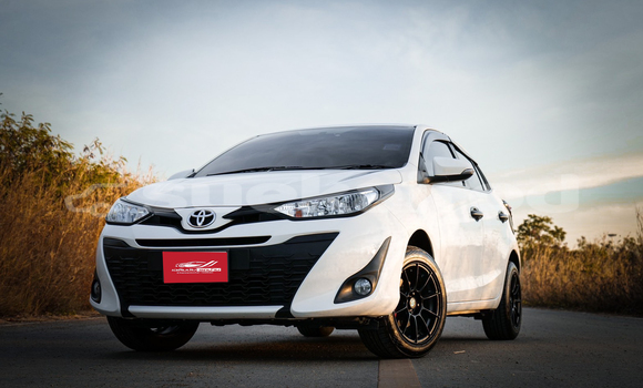 Buy Used Toyota Yaris White Car in Bangkok in Bangkok