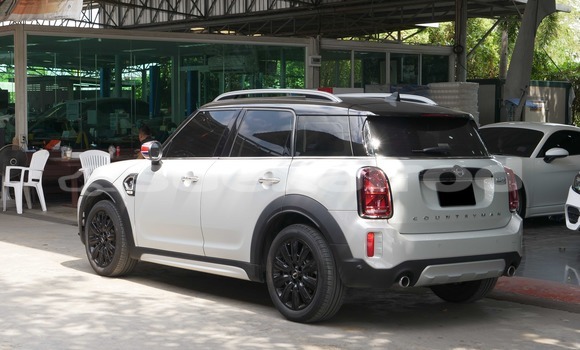 Buy Used MINI Countryman White Car in Bangkok in Bangkok Buy Used MINI Countryman White Car in Bangkok in Bangkok