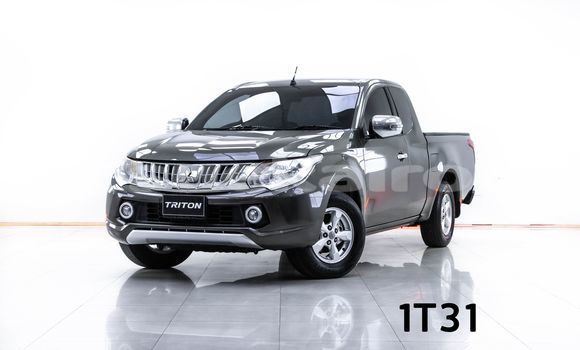 Buy Used Mitsubishi Triton Green Car in Bangkok in Bangkok Buy Used Mitsubishi Triton Green Car in Bangkok in Bangkok