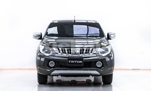 Buy Used Mitsubishi Triton Green Car in Bangkok in Bangkok Buy Used Mitsubishi Triton Green Car in Bangkok in Bangkok