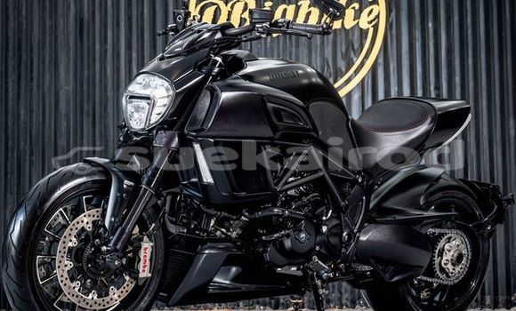 ซื้อ รถมือสอง Ducati Diavel สีดำ จักรยานยนต์ ใน %{เมือง} ใน กรุงเทพมหานคร ซื้อ รถมือสอง Ducati Diavel สีดำ จักรยานยนต์ ใน %{เมือง} ใน กรุงเทพมหานคร