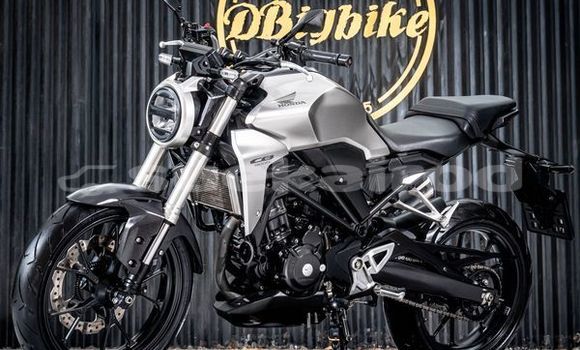 ซื้อ รถมือสอง Honda CB เงิน จักรยานยนต์ ใน %{เมือง} ใน กรุงเทพมหานคร ซื้อ รถมือสอง Honda CB เงิน จักรยานยนต์ ใน %{เมือง} ใน กรุงเทพมหานคร