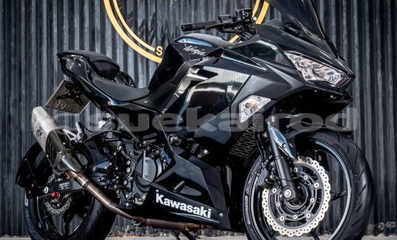 ซื้อ รถมือสอง Kawasaki Ninja สีดำ จักรยานยนต์ ใน %{เมือง} ใน กรุงเทพมหานคร