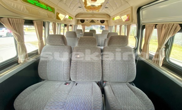 Buy Used Toyota Commuter Silver Car in Bangkok in Bangkok Buy Used Toyota Commuter Silver Car in Bangkok in Bangkok