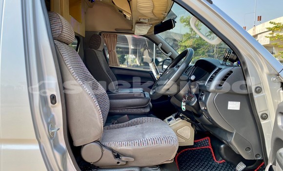 Buy Used Toyota Commuter Silver Car in Bangkok in Bangkok Buy Used Toyota Commuter Silver Car in Bangkok in Bangkok