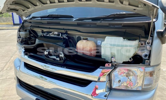 Buy Used Toyota Commuter Silver Car in Bangkok in Bangkok Buy Used Toyota Commuter Silver Car in Bangkok in Bangkok