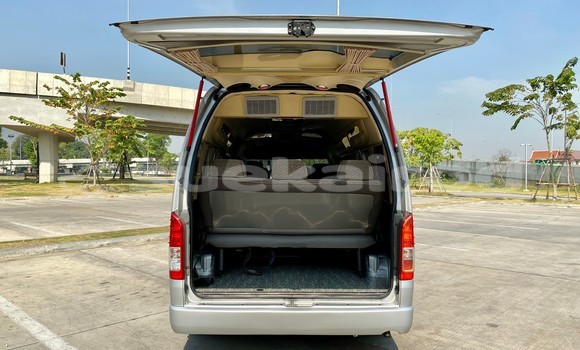 Buy Used Toyota Commuter Silver Car in Bangkok in Bangkok Buy Used Toyota Commuter Silver Car in Bangkok in Bangkok