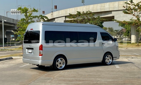 Buy Used Toyota Commuter Silver Car in Bangkok in Bangkok Buy Used Toyota Commuter Silver Car in Bangkok in Bangkok