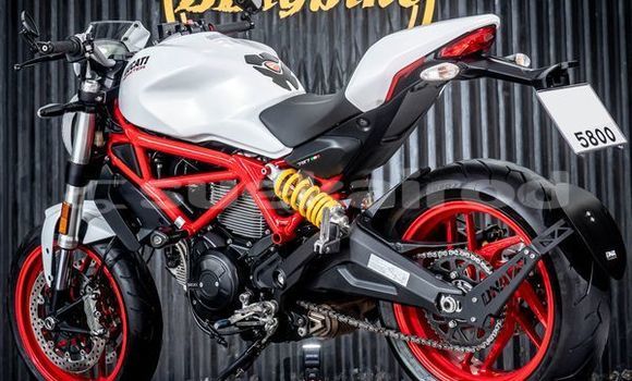 ซื้อ รถมือสอง Ducati Monster ขาว จักรยานยนต์ ใน %{เมือง} ใน กรุงเทพมหานคร ซื้อ รถมือสอง Ducati Monster ขาว จักรยานยนต์ ใน %{เมือง} ใน กรุงเทพมหานคร