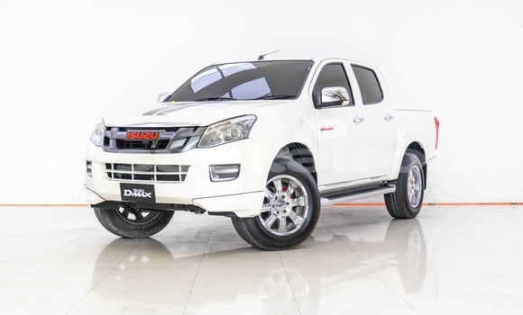 ซื้อ รถมือสอง Isuzu D-Max ขาว รถยนต์ ใน %{เมือง} ใน กรุงเทพมหานคร