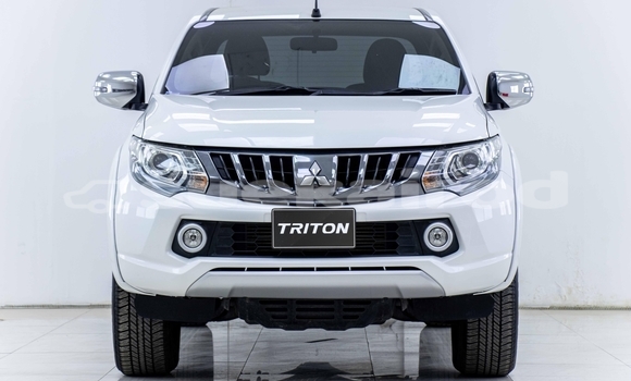 ซื้อ รถมือสอง Mitsubishi Triton ขาว รถยนต์ ใน %{เมือง} ใน กรุงเทพมหานคร ซื้อ รถมือสอง Mitsubishi Triton ขาว รถยนต์ ใน %{เมือง} ใน กรุงเทพมหานคร