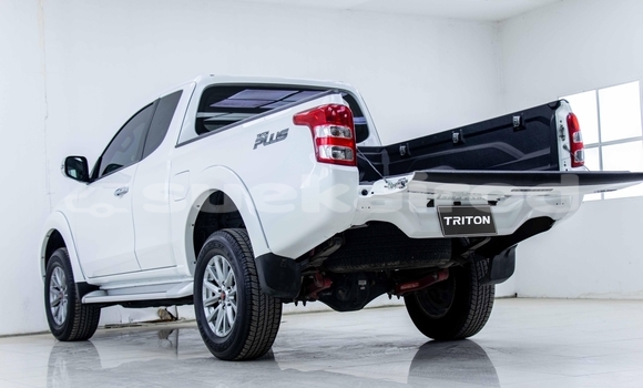 ซื้อ รถมือสอง Mitsubishi Triton ขาว รถยนต์ ใน %{เมือง} ใน กรุงเทพมหานคร ซื้อ รถมือสอง Mitsubishi Triton ขาว รถยนต์ ใน %{เมือง} ใน กรุงเทพมหานคร