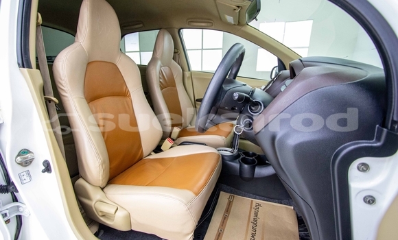 ซื้อ รถมือสอง Honda Brio ขาว รถยนต์ ใน %{เมือง} ใน กรุงเทพมหานคร ซื้อ รถมือสอง Honda Brio ขาว รถยนต์ ใน %{เมือง} ใน กรุงเทพมหานคร