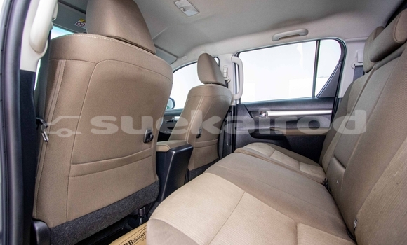 Buy Used Toyota Hiluxe Revo White Car in Bangkok in Bangkok Buy Used Toyota Hiluxe Revo White Car in Bangkok in Bangkok