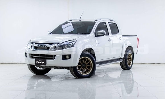 ซื้อ รถมือสอง Isuzu D-Max ขาว รถยนต์ ใน %{เมือง} ใน กรุงเทพมหานคร