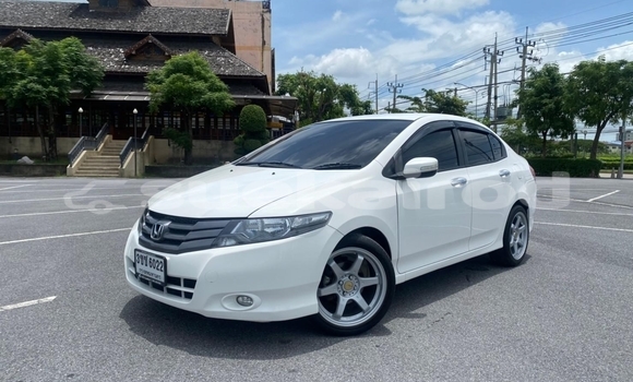 Buy Used Honda City White Car in Bangkok in Bangkok