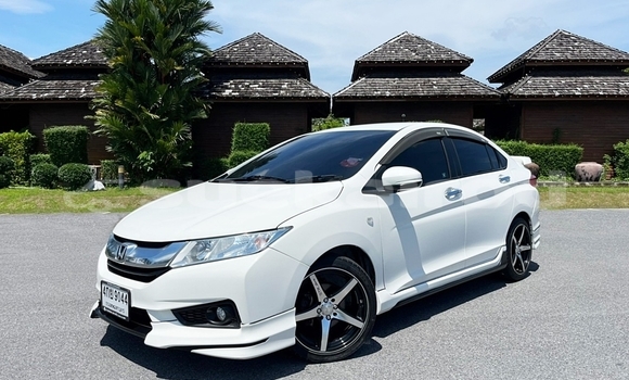 Buy Used Honda City White Car in Bangkok in Bangkok