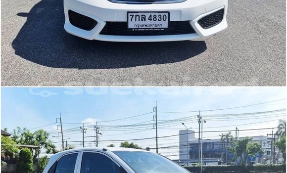 ซื้อ รถมือสอง Honda Brio ขาว รถยนต์ ใน %{เมือง} ใน กรุงเทพมหานคร ซื้อ รถมือสอง Honda Brio ขาว รถยนต์ ใน %{เมือง} ใน กรุงเทพมหานคร