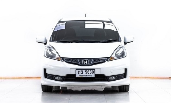 ซื้อ รถมือสอง Honda Jazz ขาว รถยนต์ ใน %{เมือง} ใน กรุงเทพมหานคร ซื้อ รถมือสอง Honda Jazz ขาว รถยนต์ ใน %{เมือง} ใน กรุงเทพมหานคร