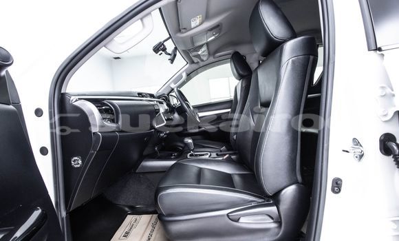 Buy Used Toyota Hiluxe Revo White Car in Bangkok in Bangkok Buy Used Toyota Hiluxe Revo White Car in Bangkok in Bangkok