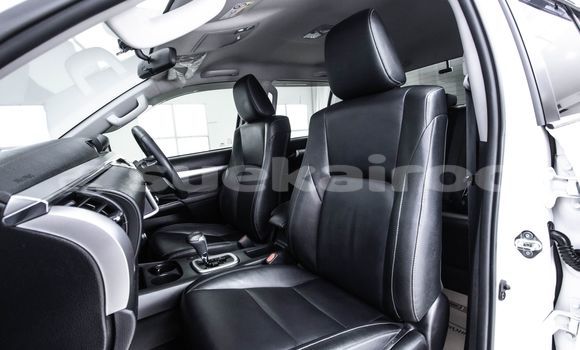 Buy Used Toyota Hiluxe Revo White Car in Bangkok in Bangkok Buy Used Toyota Hiluxe Revo White Car in Bangkok in Bangkok