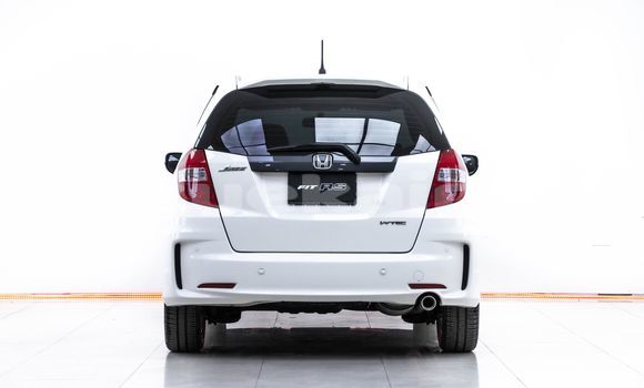Buy Used Honda Jazz White Car in Bangkok in Bangkok Buy Used Honda Jazz White Car in Bangkok in Bangkok