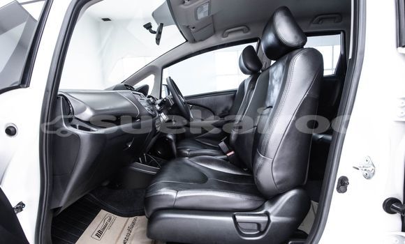 Buy Used Honda Jazz White Car in Bangkok in Bangkok Buy Used Honda Jazz White Car in Bangkok in Bangkok