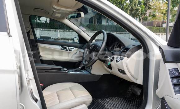 Buy Used Mercedes-Benz C-Classe Silver Car in Bangkok in Bangkok Buy Used Mercedes-Benz C-Classe Silver Car in Bangkok in Bangkok