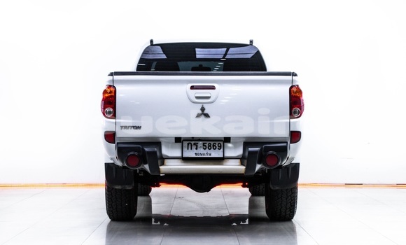 Buy Used Mitsubishi Triton White Car in Bangkok in Bangkok Buy Used Mitsubishi Triton White Car in Bangkok in Bangkok