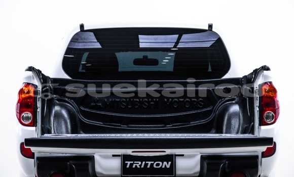 Buy Used Mitsubishi Triton White Car in Bangkok in Bangkok Buy Used Mitsubishi Triton White Car in Bangkok in Bangkok