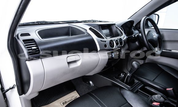 ซื้อ รถมือสอง Mitsubishi Triton ขาว รถยนต์ ใน %{เมือง} ใน กรุงเทพมหานคร ซื้อ รถมือสอง Mitsubishi Triton ขาว รถยนต์ ใน %{เมือง} ใน กรุงเทพมหานคร