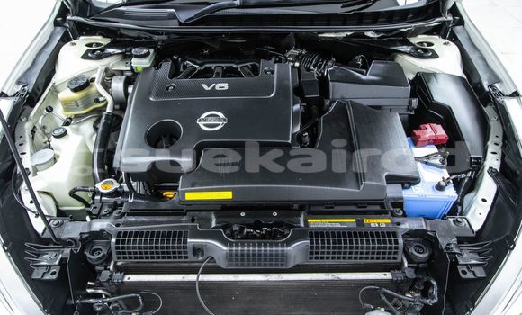 Buy Used Nissan Teana White Car in Bangkok in Bangkok Buy Used Nissan Teana White Car in Bangkok in Bangkok