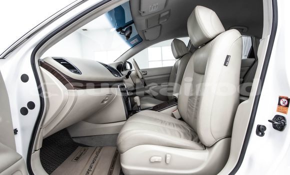 Buy Used Nissan Teana White Car in Bangkok in Bangkok Buy Used Nissan Teana White Car in Bangkok in Bangkok