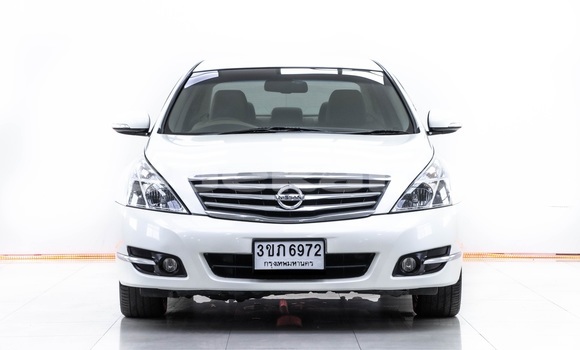 Buy Used Nissan Teana White Car in Bangkok in Bangkok Buy Used Nissan Teana White Car in Bangkok in Bangkok