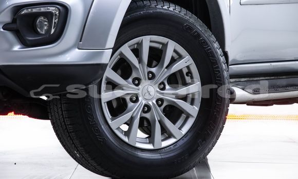 Buy Used Mitsubishi Pajero Other Car in Bangkok in Bangkok Buy Used Mitsubishi Pajero Other Car in Bangkok in Bangkok