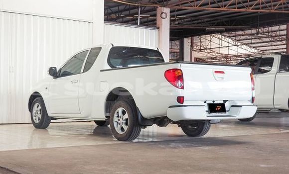 Buy Used Mitsubishi Triton White Car in Bangkok in Bangkok Buy Used Mitsubishi Triton White Car in Bangkok in Bangkok