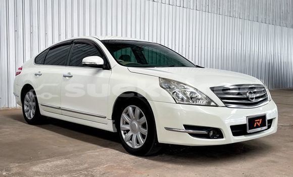 Buy Used Nissan Teana White Car in Bangkok in Bangkok