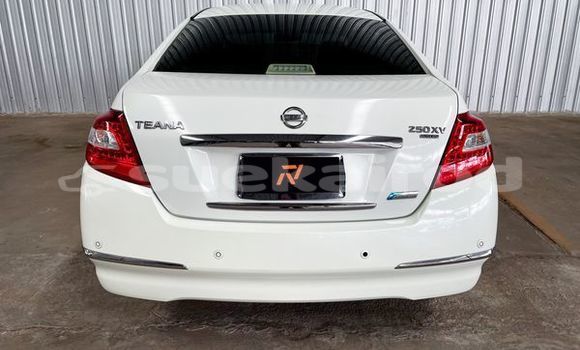 Buy Used Nissan Teana White Car in Bangkok in Bangkok Buy Used Nissan Teana White Car in Bangkok in Bangkok