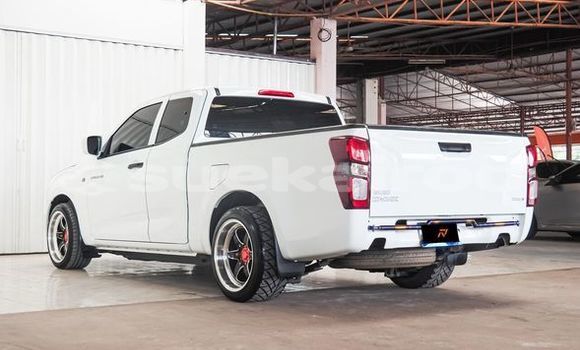 Buy Used Isuzu D-Max White Car in Bangkok in Bangkok Buy Used Isuzu D-Max White Car in Bangkok in Bangkok