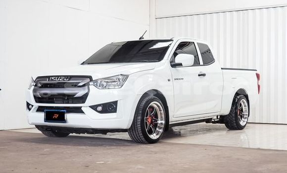 Buy Used Isuzu D-Max White Car in Bangkok in Bangkok Buy Used Isuzu D-Max White Car in Bangkok in Bangkok