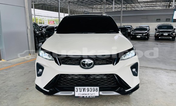 Buy Used Toyota Fortuner White Car in Bangkok in Bangkok Buy Used Toyota Fortuner White Car in Bangkok in Bangkok
