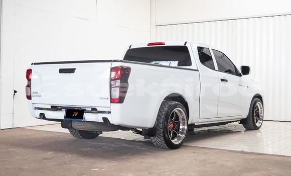 Buy Used Isuzu D-Max White Car in Bangkok in Bangkok Buy Used Isuzu D-Max White Car in Bangkok in Bangkok