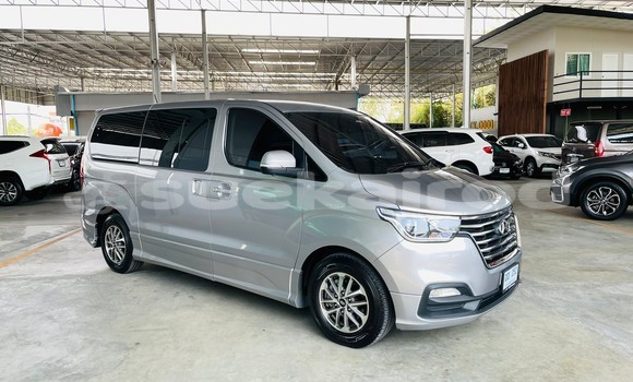Buy Used Hyundai H1 Other Car in Bangkok in Bangkok Buy Used Hyundai H1 Other Car in Bangkok in Bangkok